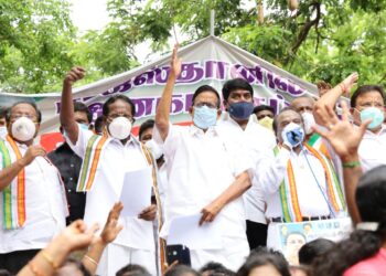 பா.ஜ.க.வின் ஜனநாயகப் படுகொலை!  ஆளுநர் மாளிகை முன் தமிழ்நாடு காங்கிரஸ் கண்டன ஆர்ப்பாட்டம்!