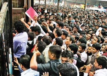 மோசமான பொருளாதாரத்தால் 5 கோடி பேர் வேலை இழப்பர்: புரோனாப் சென்