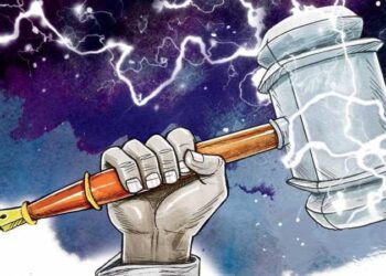 ஊனமாகிப் போன இந்திய ஊடகங்கள்: வருவாய் இழப்பால் வழி தவறிய பரிதாபம்