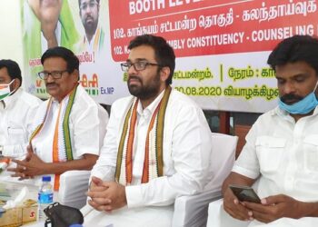 கொரோனாவை கண்டு கடுகளவும் கவலை கொள்ளாமல் தேர்தல் பணியைத்  தொடங்கி வைத்த தலைவர் கே.எஸ்.அழகிரி! அரசியல் கட்சிகளின் முன்மாதிரியாக திகழும் தமிழ்நாடு காங்கிரஸ்!