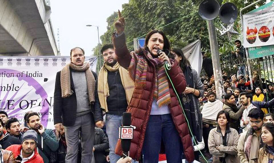 அயோத்தி வழக்கில் விமர்சனம்: நடிகை ஸ்வரா பாஸ்கெர் மீது அவமதிப்பு வழக்கு தொடர அட்டர்னி ஜெனரல் கே.கே. வேணுகோபால் அனுமதி மறுப்பு