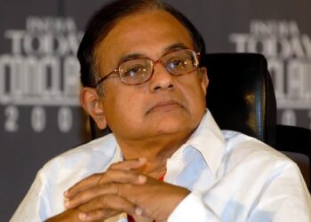 ரபேல் குறித்த சிஏஜி அறிக்கை தர்மசங்கடத்தை ஏற்படுத்தவில்லையா? :  மத்திய அரசுக்கு ப.சிதம்பரம் கேள்வி