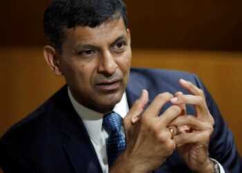 பொருளாதாரத்தை மீட்டெடுக்க என்ன வழி ? 5 ஆலோசனைகள் வழங்கிய ரிசர்வ் வங்கி முன்னாள் கவர்னர் ரகுராம் ராஜன்