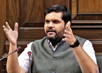 முடங்கிப்போன பொருளாதாரத்தை மீட்க என்ன வழி? புதிய வேலை வழங்க பா.ஜ.க. அரசிடம் என்ன திட்டம் உள்ளது?: பேராசிரியர் கவுரவ் வல்லப் கேள்வி