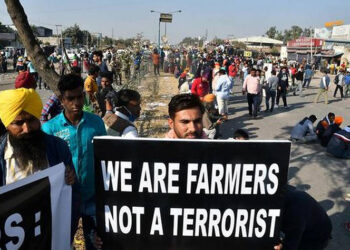 மத்திய அரசின் வாக்குறுதிகளை இந்திய விவசாயிகள் நம்ப மறுப்பது ஏன்? : ஏமாற்றப்பட்ட பட்டியலுடன் ஓர் அலசல்