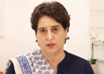 மன்மோகன் சிங் ஆலோசனையை ஏற்று செயல்படுங்கள் : பிரதமர் மோடிக்கு பிரியங்கா காந்தி வேண்டுகோள்